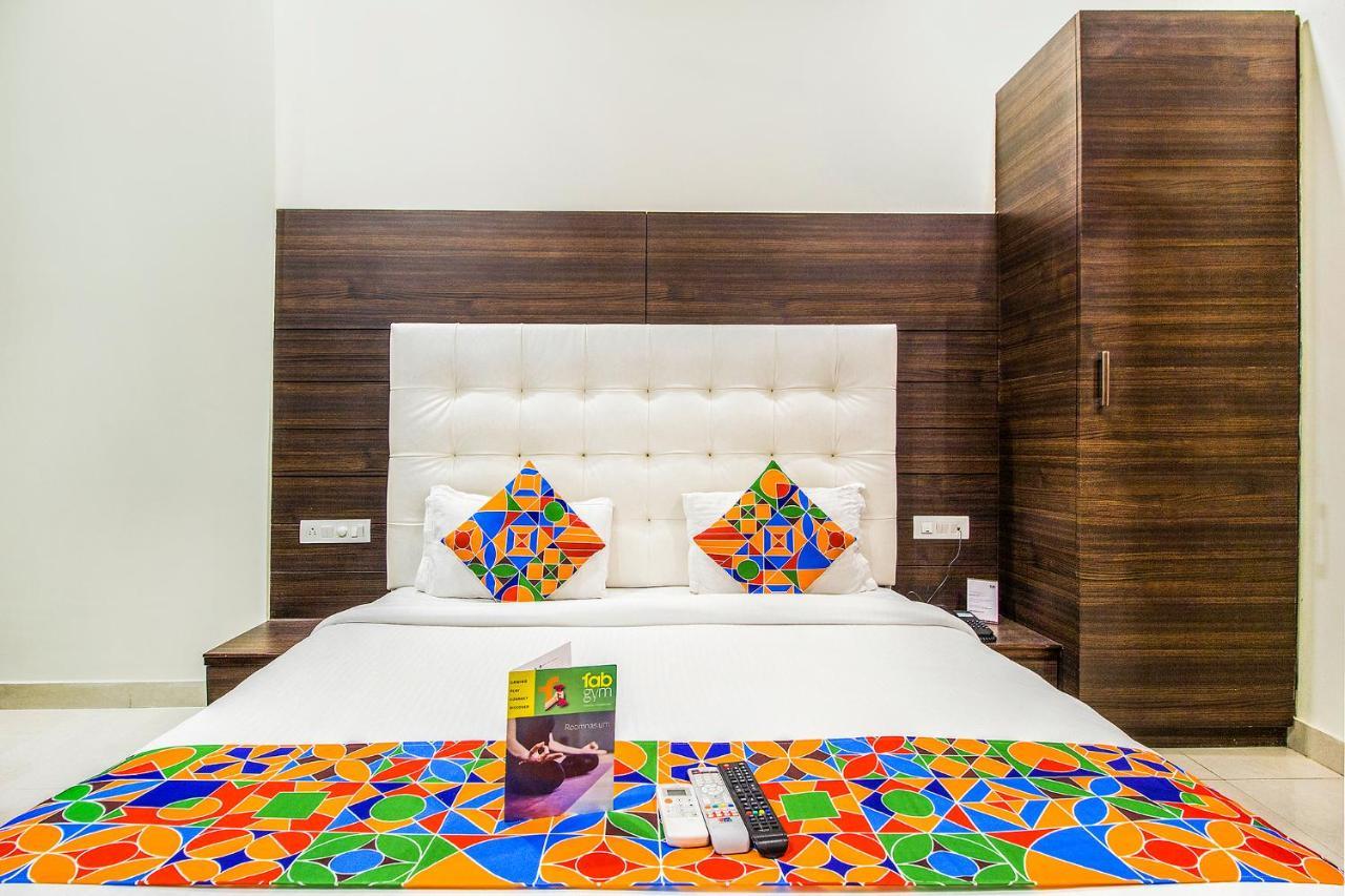 Fabhotel Kk Continental Albert Rd Amritsar Exteriér fotografie