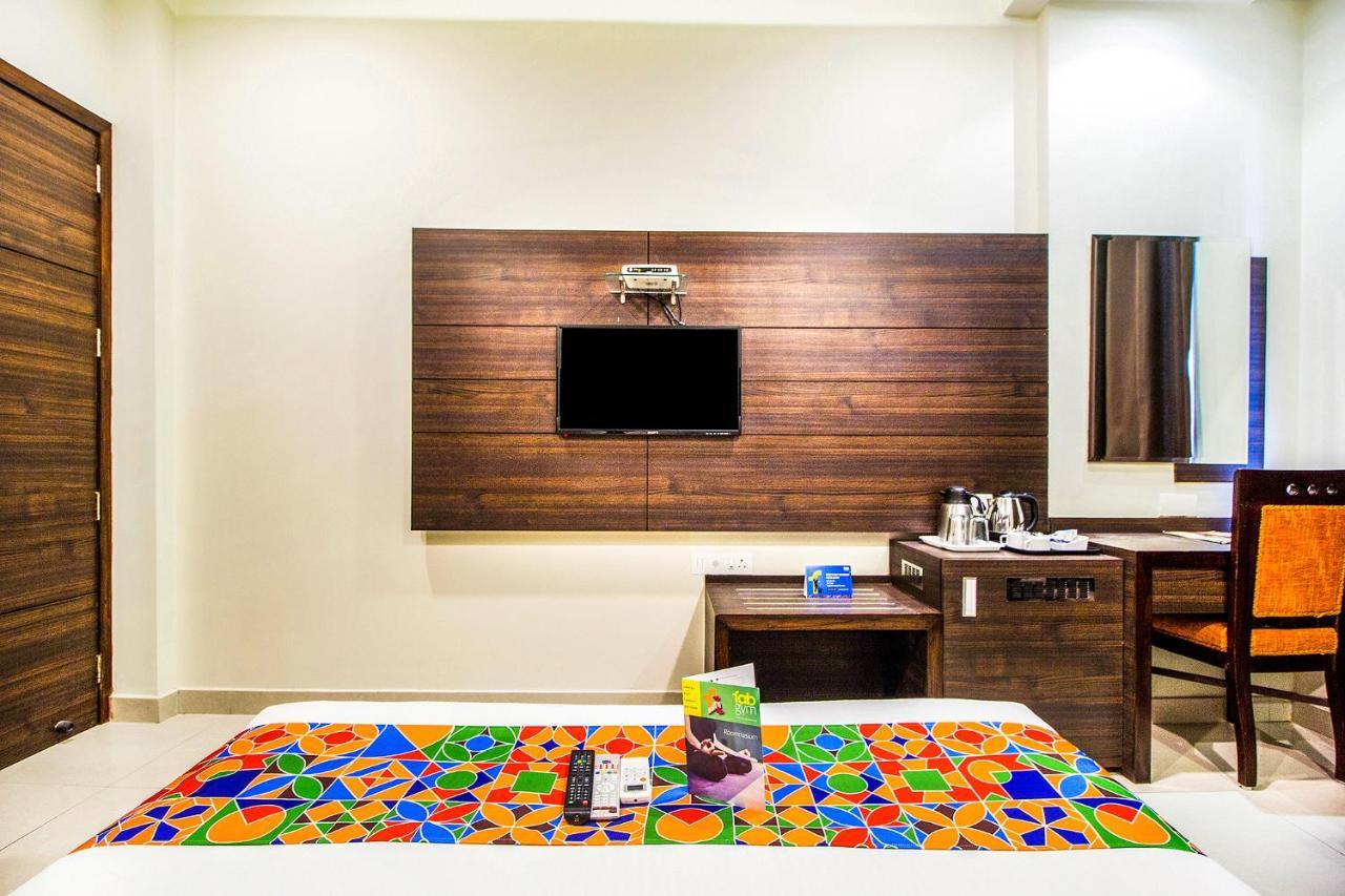 Fabhotel Kk Continental Albert Rd Amritsar Exteriér fotografie