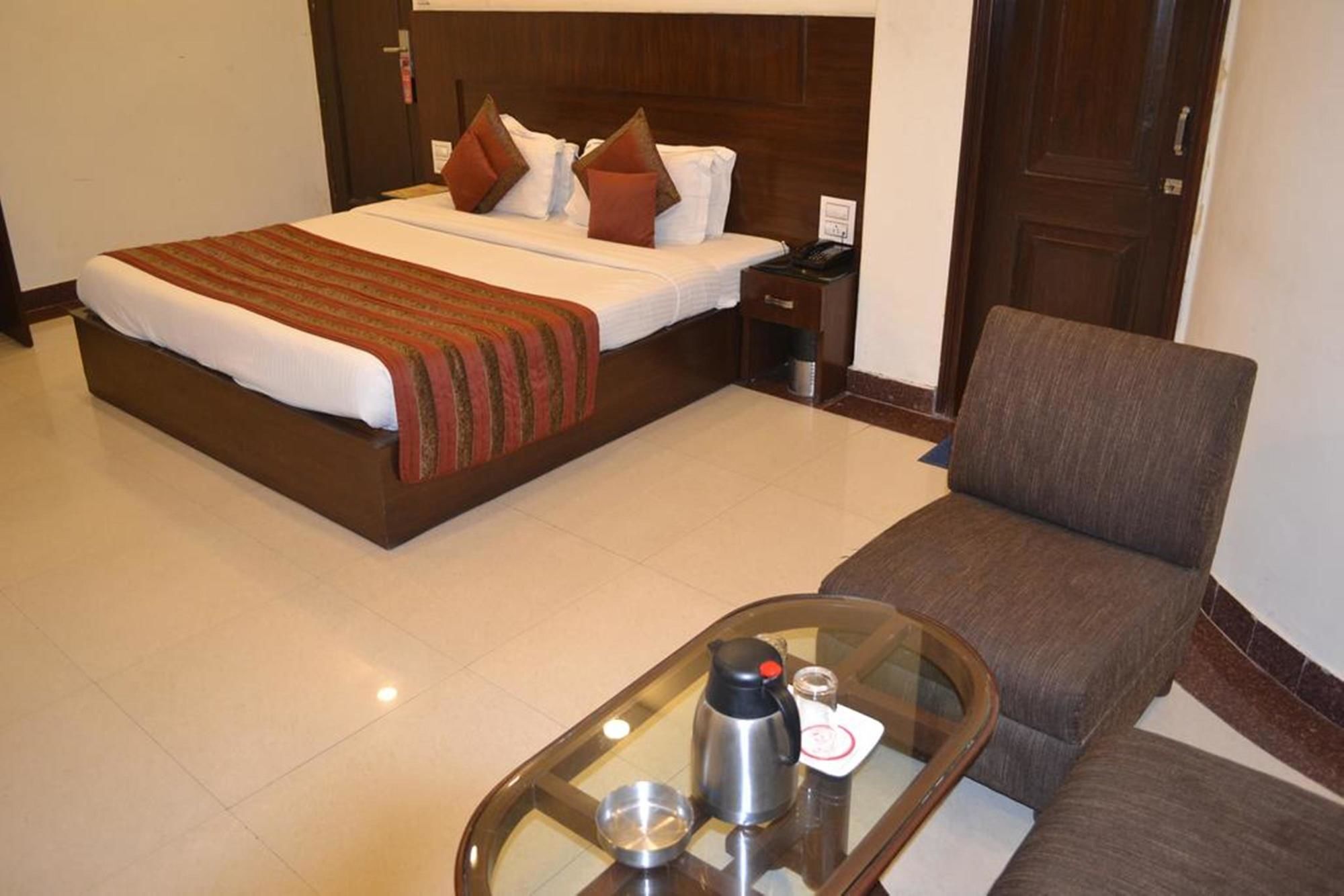 Fabhotel Kk Continental Albert Rd Amritsar Exteriér fotografie
