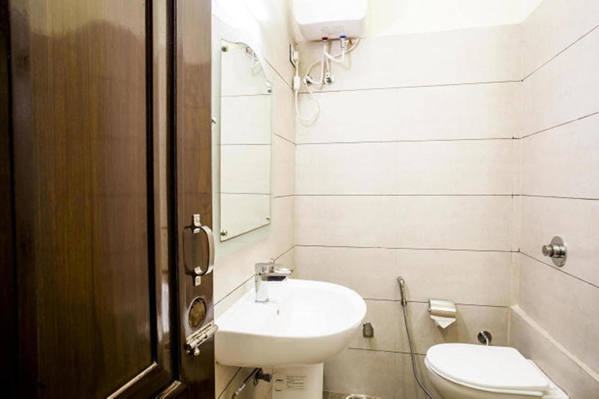Fabhotel Kk Continental Albert Rd Amritsar Exteriér fotografie